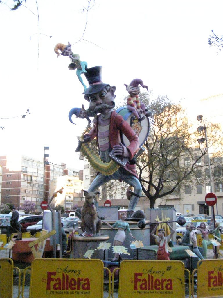 Totfalles: Pl. Sainetero Arniches-Arquitecto Ribes