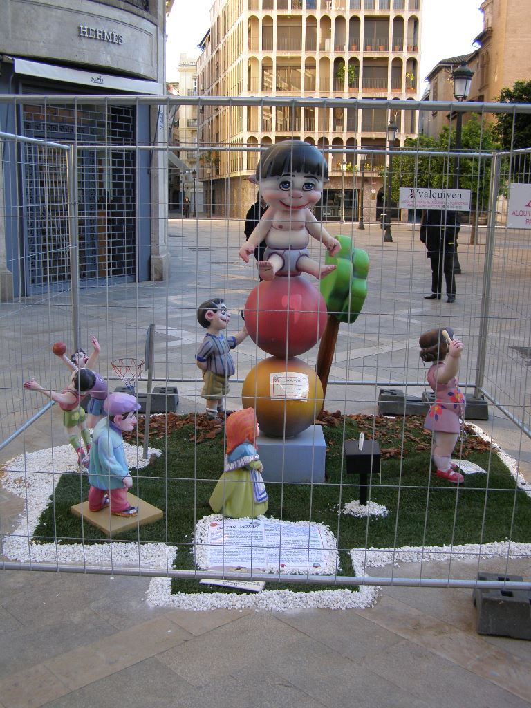 Totfalles: Plaza del Patriarca-Universitat Vella