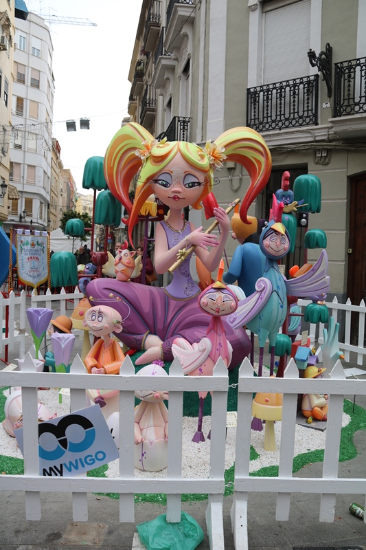 Totfalles: Doctor Serrano-Carlos Cervera