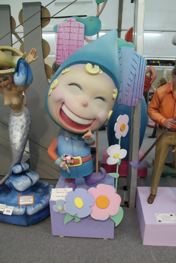 Totfalles: Plaça de la Tenda