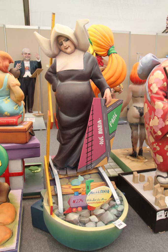 Totfalles: Plaça de la Tenda