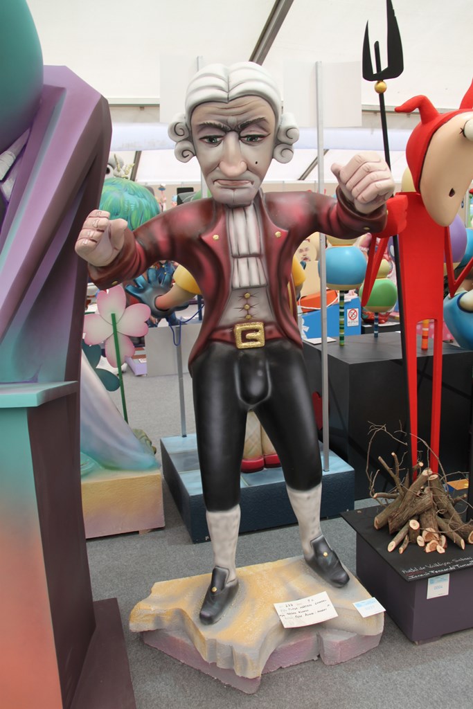 Totfalles: Plaza Mártires-General Ibañez Alonso 