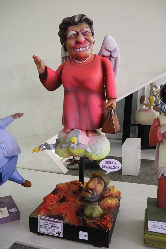Totfalles: Av. Ausiàs March-Na Robella