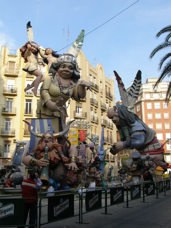 Totfalles: Av. Regne de València-Duque de Calabria