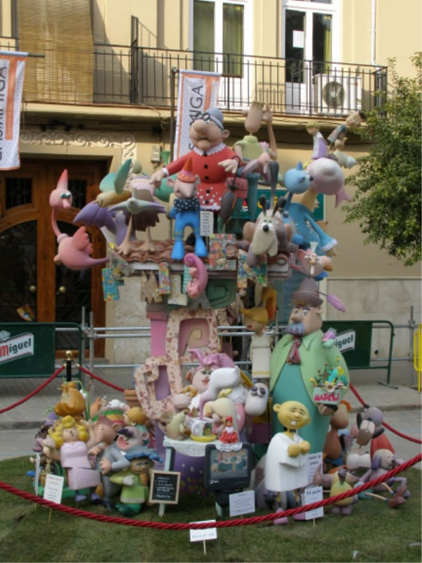 Totfalles: Av. Regne de València-Duque de Calabria