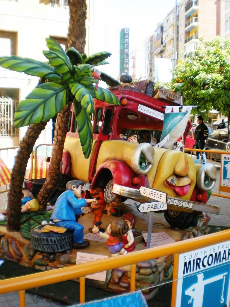 Totfalles: Actor Mora-Avd. Constitución