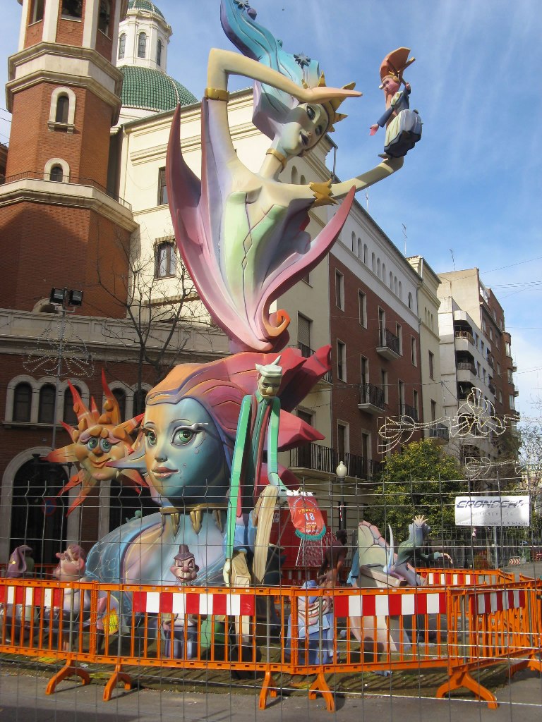 Totfalles: Av. Jacinto Benavente-Reina Doña Germana