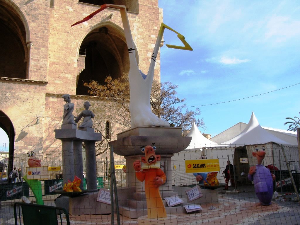 Totfalles: Serranos-Plaza de los Fueros