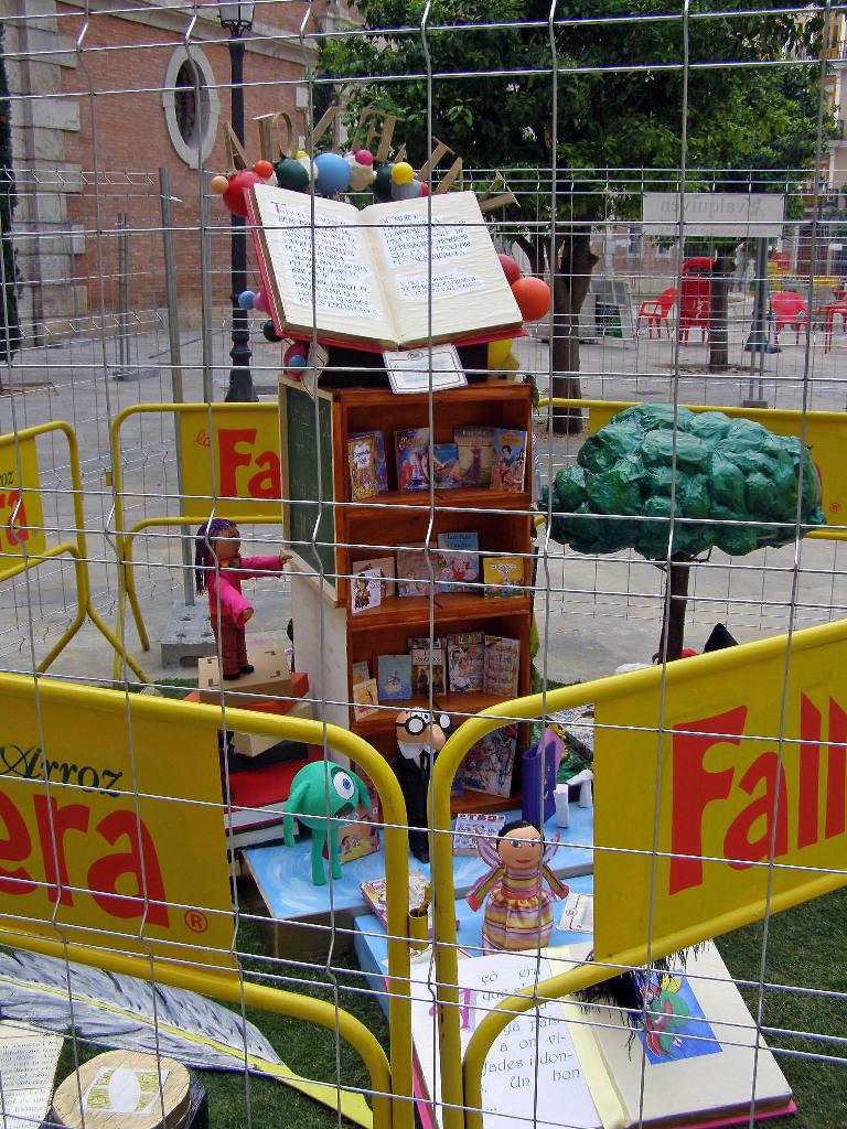 Totfalles: Plaza del Patriarca-Universitat Vella