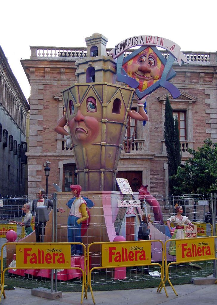 Totfalles: Plaza del Patriarca-Universitat Vella