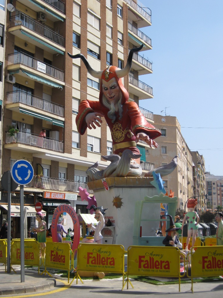 Totfalles: Conchita Piquer-Monestir de Poblet