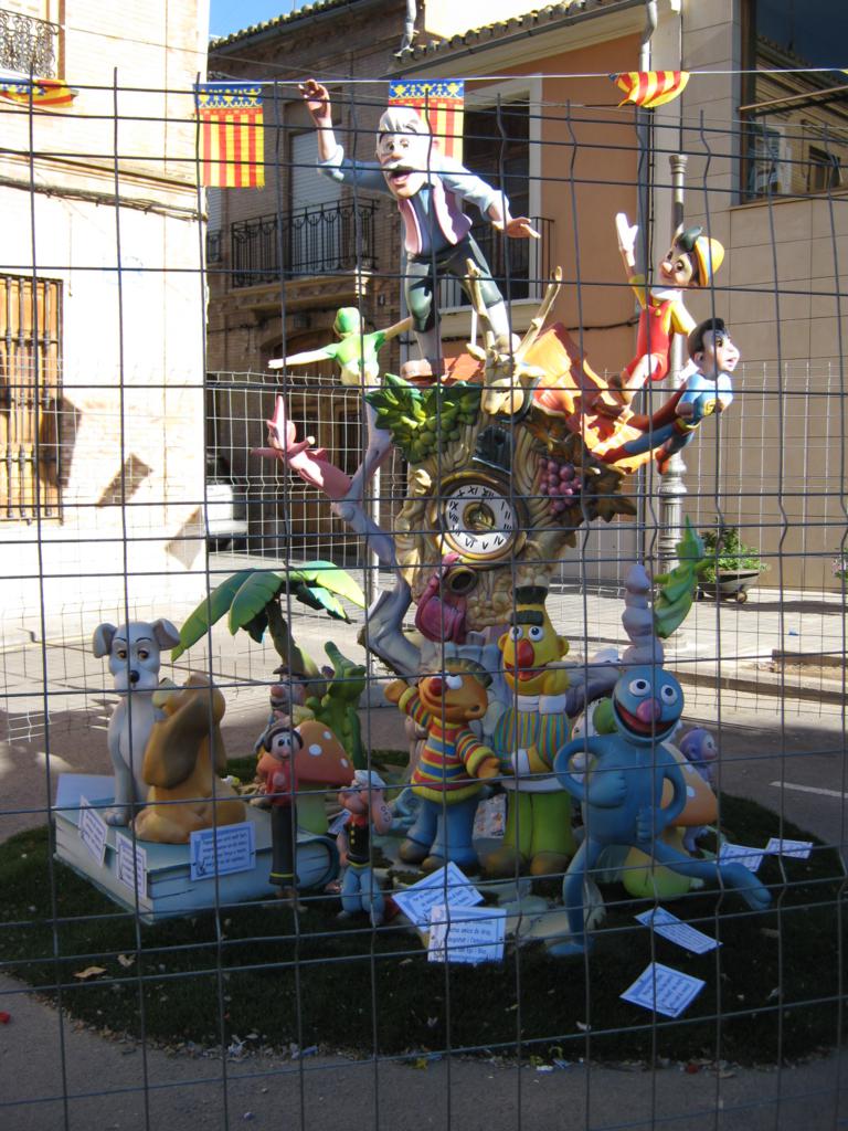 Totfalles: Plaça del Poble-Sant Roc 