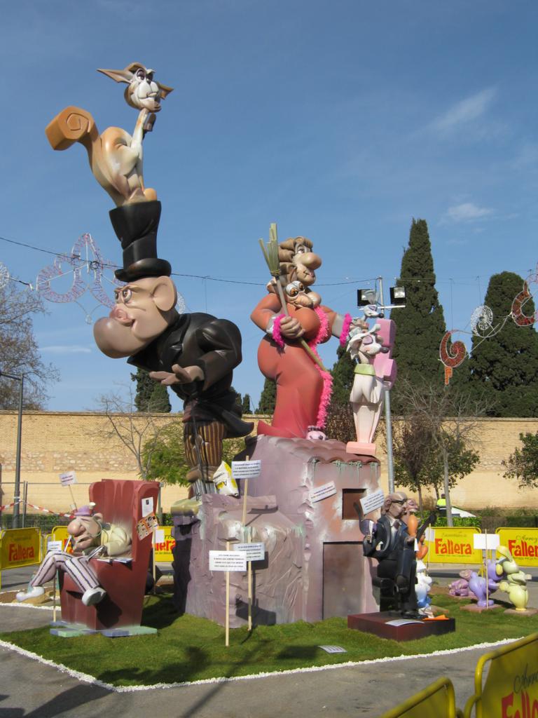 Totfalles: Av. Maestro Rodrigo-General Avilés
