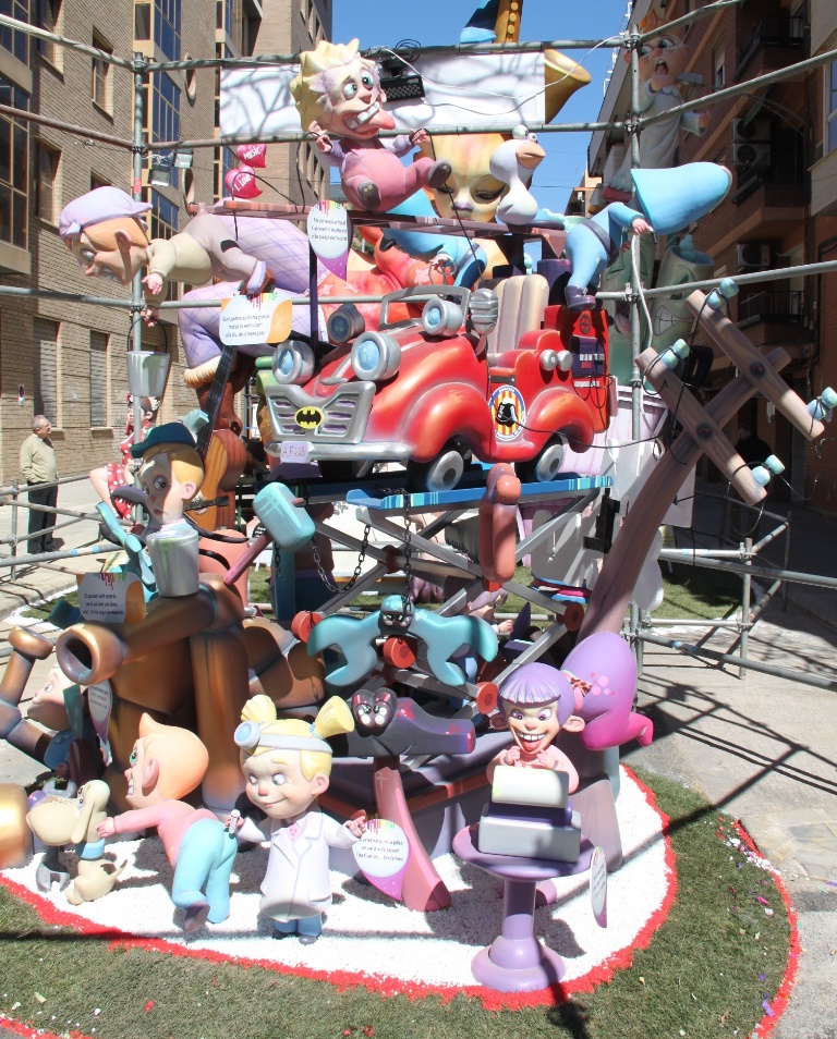 Totfalles: Arquitecto Alfaro-Francisco Cubells