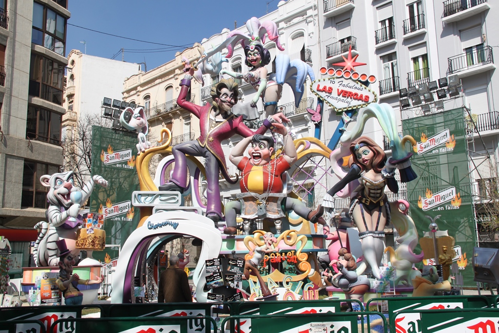 Totfalles: Av. Regne de València-Duque de Calabria