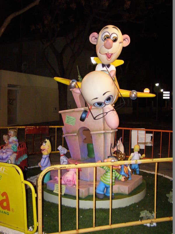 Totfalles: Plaza Mártires-General Ibañez Alonso 