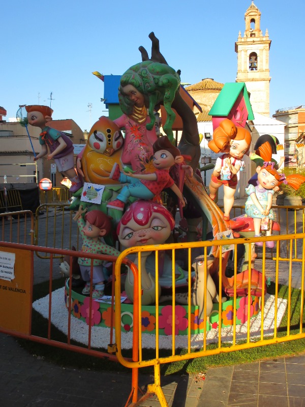 Totfalles: Plaça de la Tenda