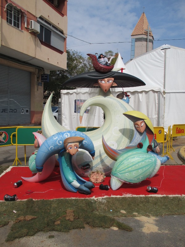 Totfalles: San Vicente de Paúl-Diputada Clara Campoamor