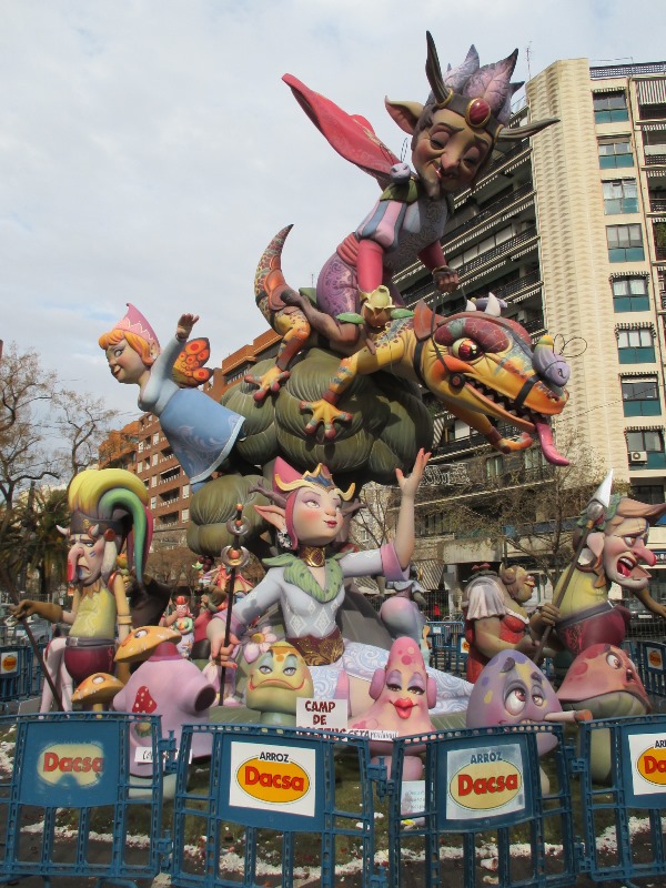 Totfalles: Plaza del Pintor Segrelles
