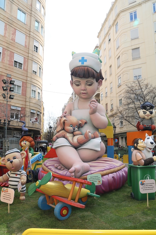 Totfalles: Joaquín Costa-Burriana