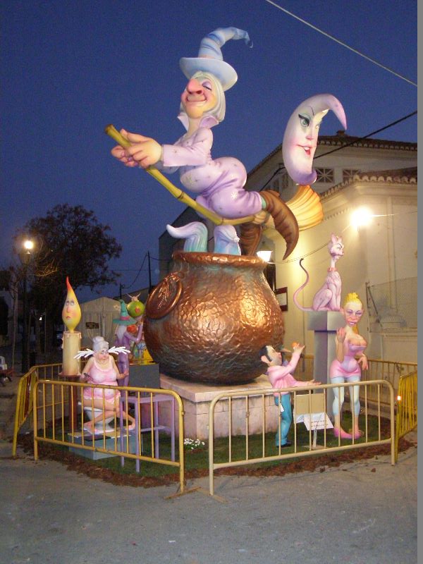 Totfalles: Plaza Mártires-General Ibañez Alonso 