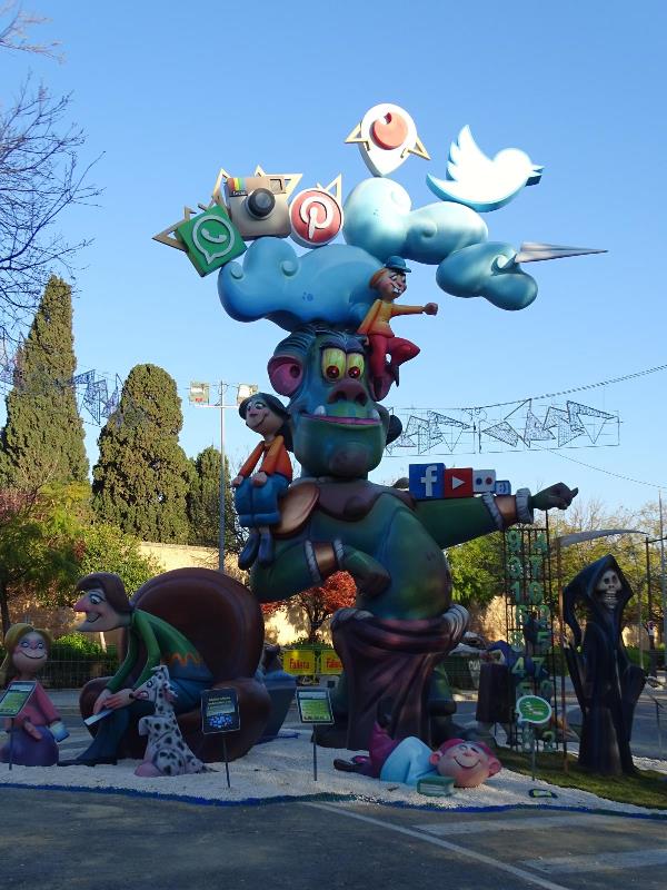 Totfalles: Av. Maestro Rodrigo-General Avilés