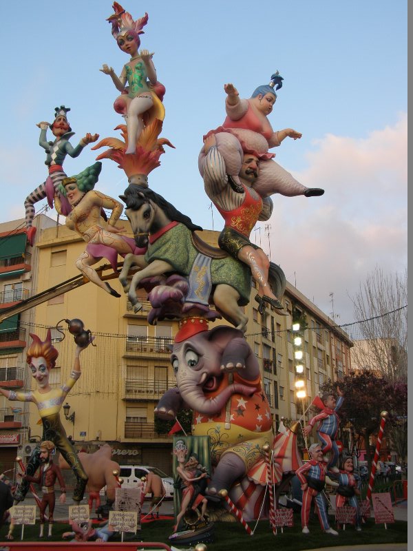 Totfalles: Arzobispo Olaechea-San Marcelino
