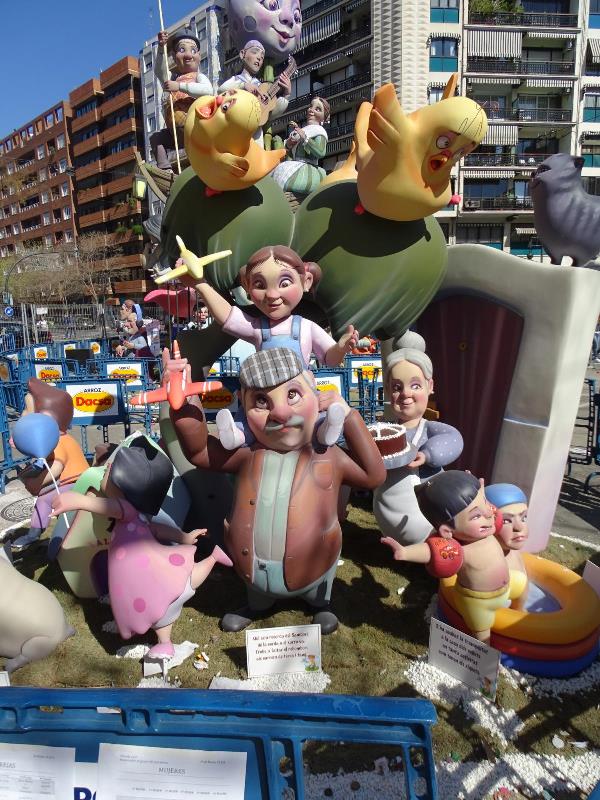Totfalles: Plaza del Pintor Segrelles